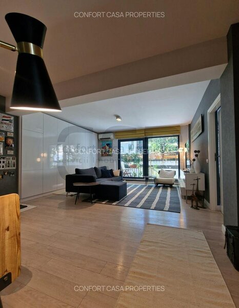 1 Mai, Piata Victoriei, apartament 3 camere, gradina de 95 mp amenajata